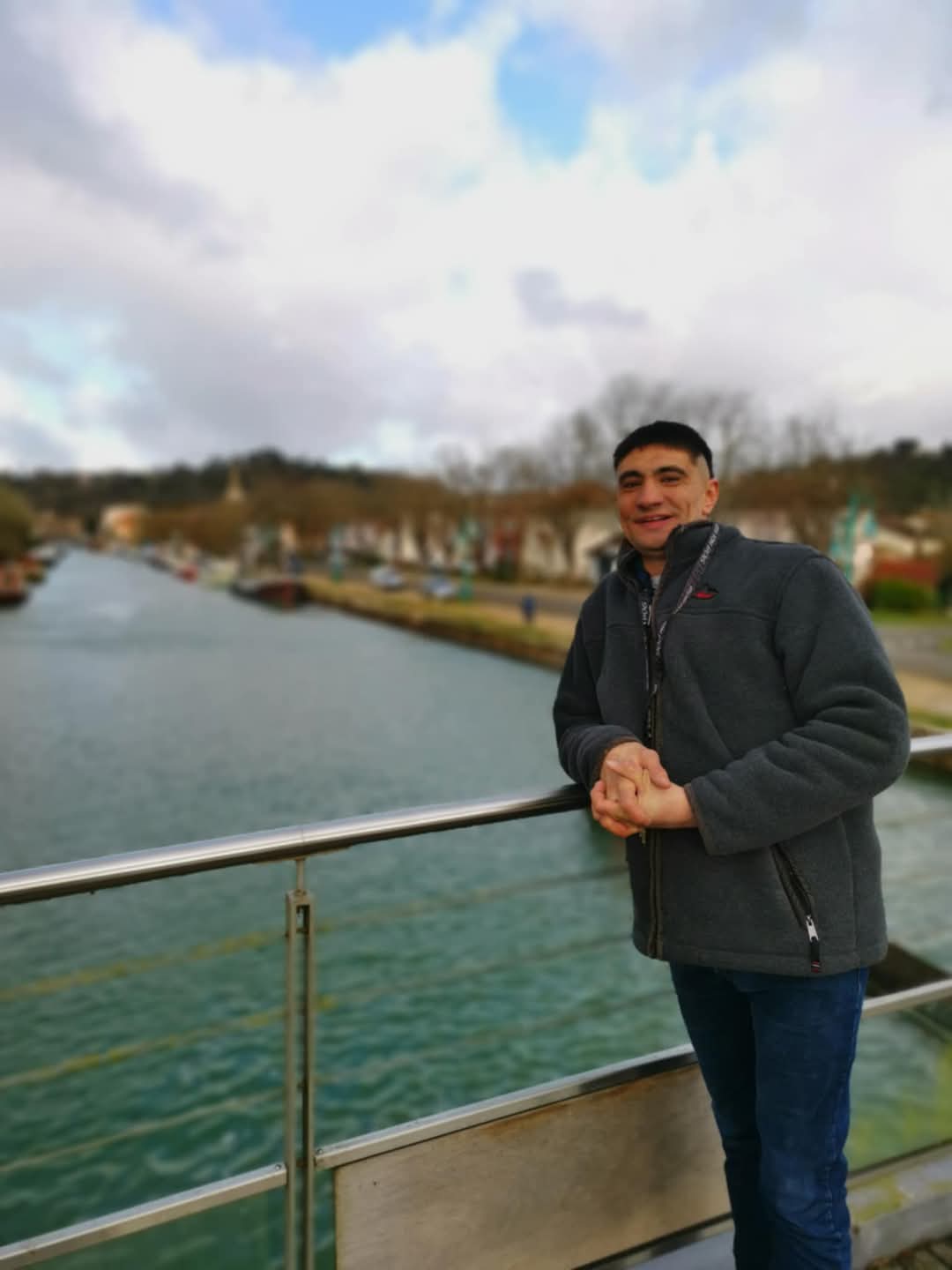 Zacharya - Donneloye - Vaud | Annonce Rencontre