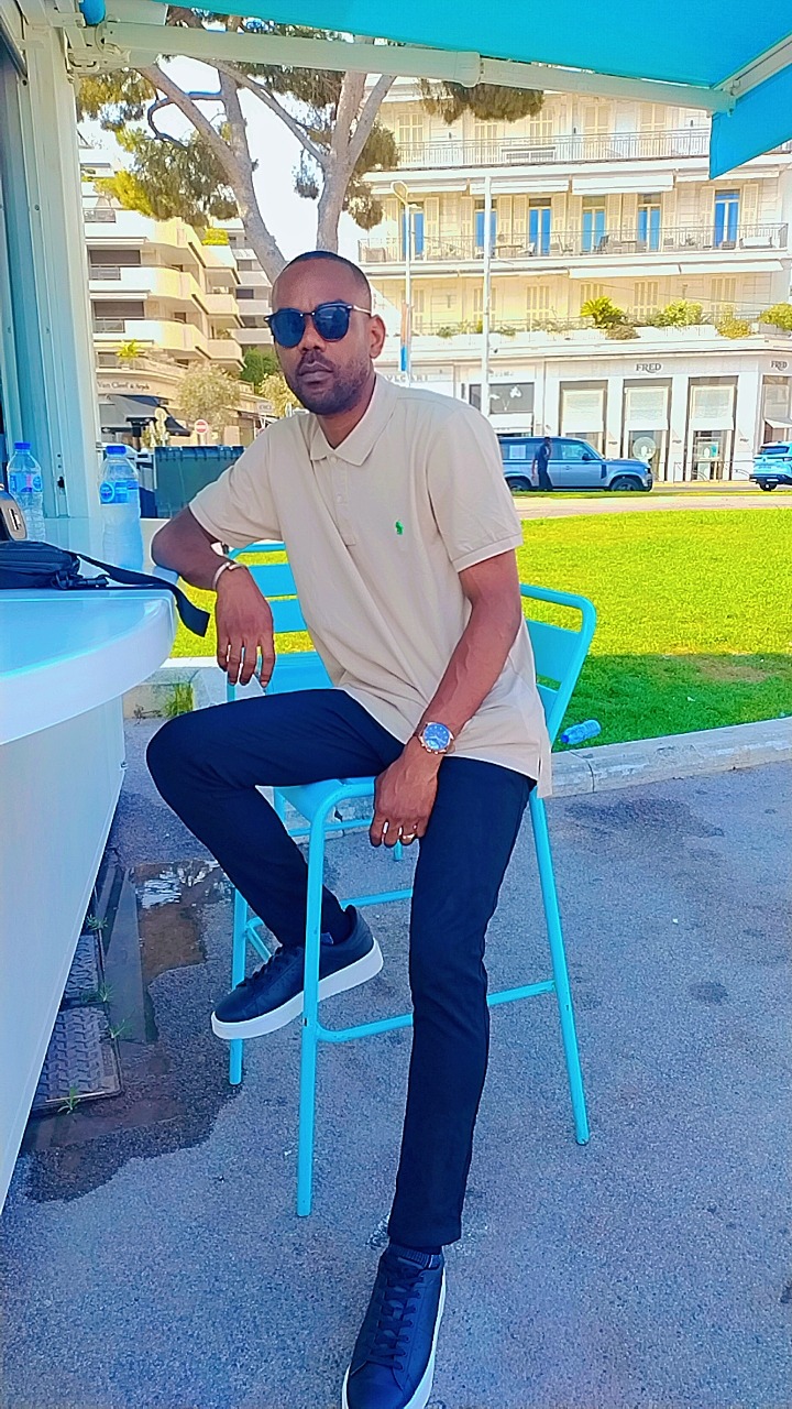 Kelvyn - Rümikon AG - Argovie | Annonce Rencontre